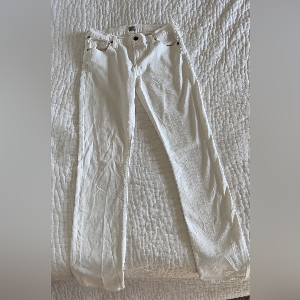 Citizens of Humanity mid rise straight leg jeans. Size 28. Full length.